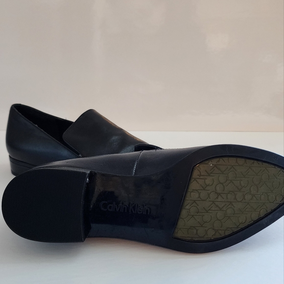 Black flats - Picture 4 of 5